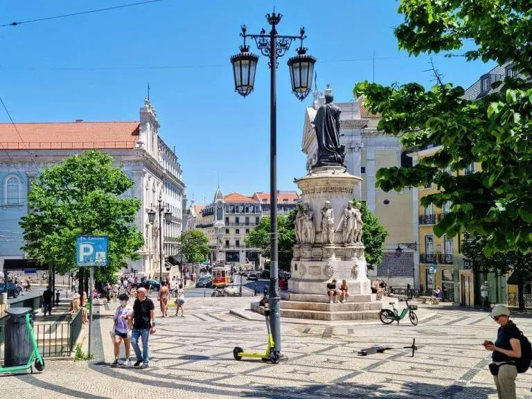 Tingstrup on Tram 28 through Lisbon is