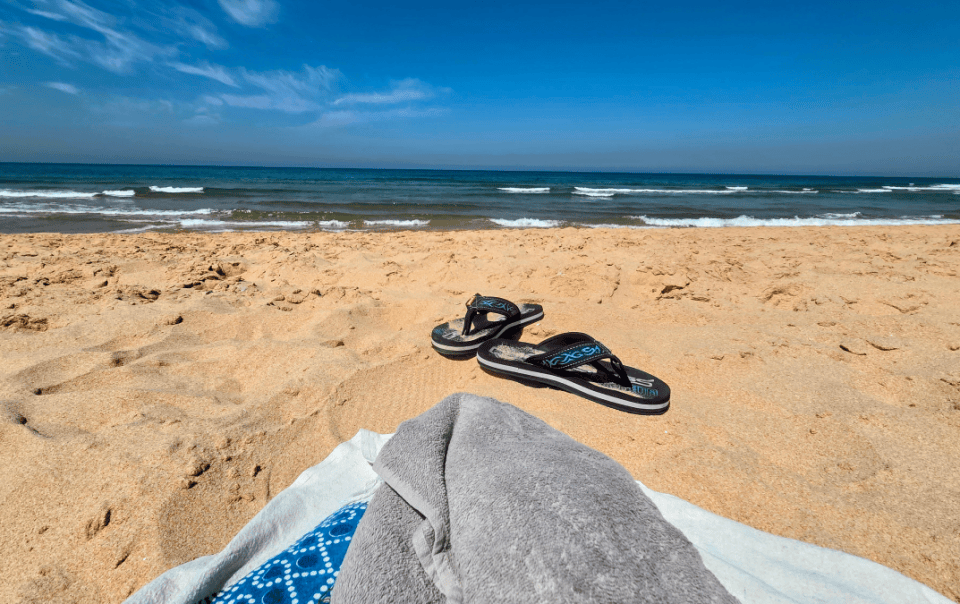 A Tings Guest at our preferred Lisbon Beach