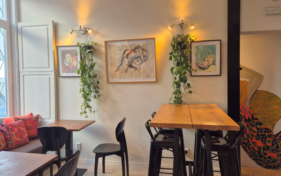 Simple, uncompromised hospitality: Annette's plants meeting original art by Jørgen Haugen Sørensen and Charlotte Neel Ritto